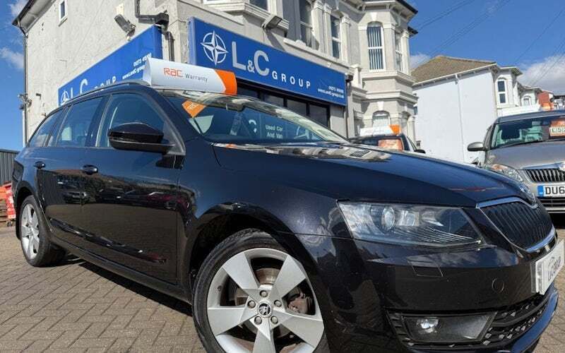 Black Used 2017 Skoda Octavia Sport Estate | £8,390 (Fair price) - Image 1/4