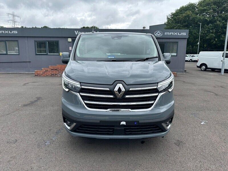 Used Renault Trafic 2023 Grey MPV