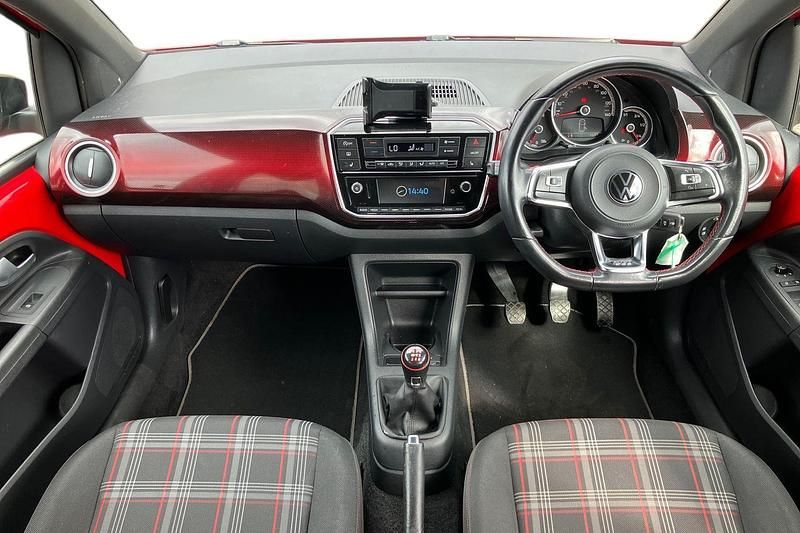 Usado VW up! Sportline 115 HP (84 kW) 2020 Vermelho Citadino