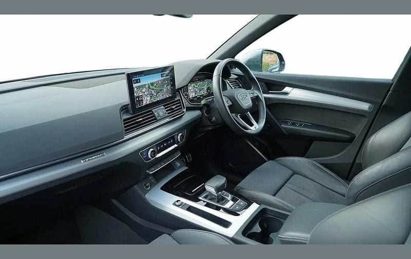 Used Audi Q5 S-Line 200 HP (147 kW) 2023 Grey SUV