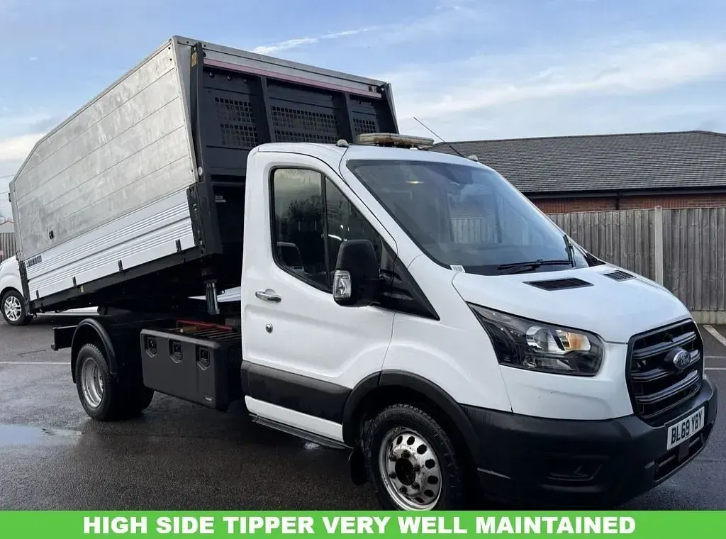 Usado Ford Transit S 130 HP (95 kW) 2020 Branco Cabrios