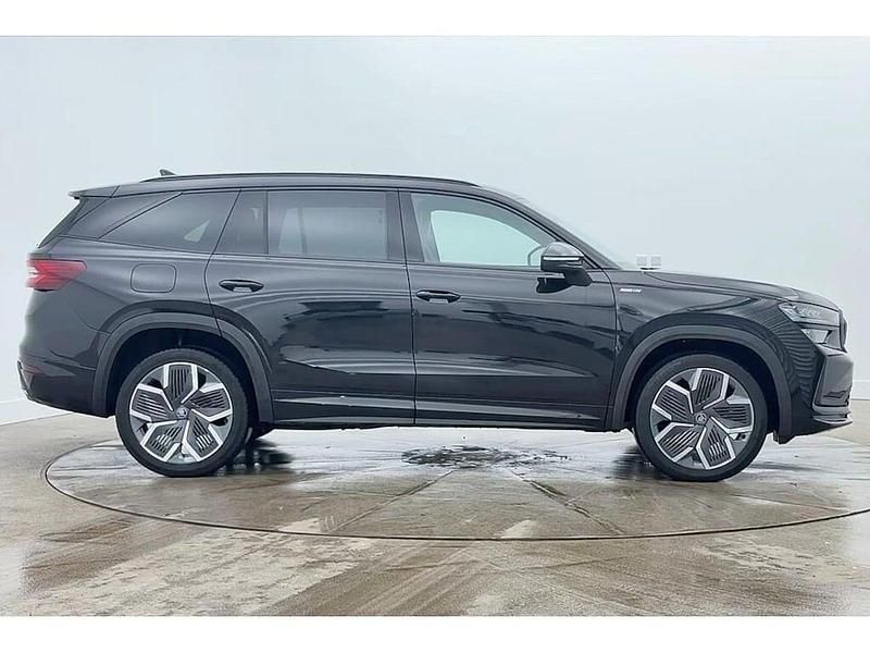 Used Skoda Kodiaq SportLine 142 HP (104 kW) 2025 Black magic pearl effect SUV