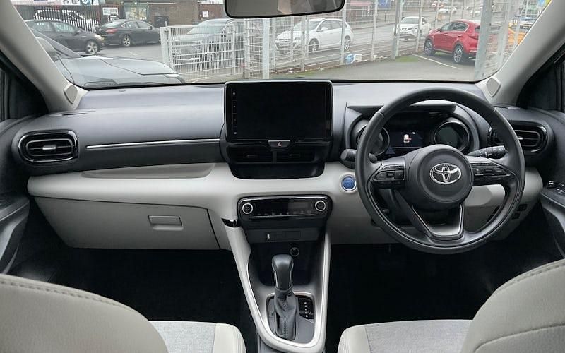 Used Toyota Yaris Hybrid 116 HP (85 kW) 2025 Hatchback