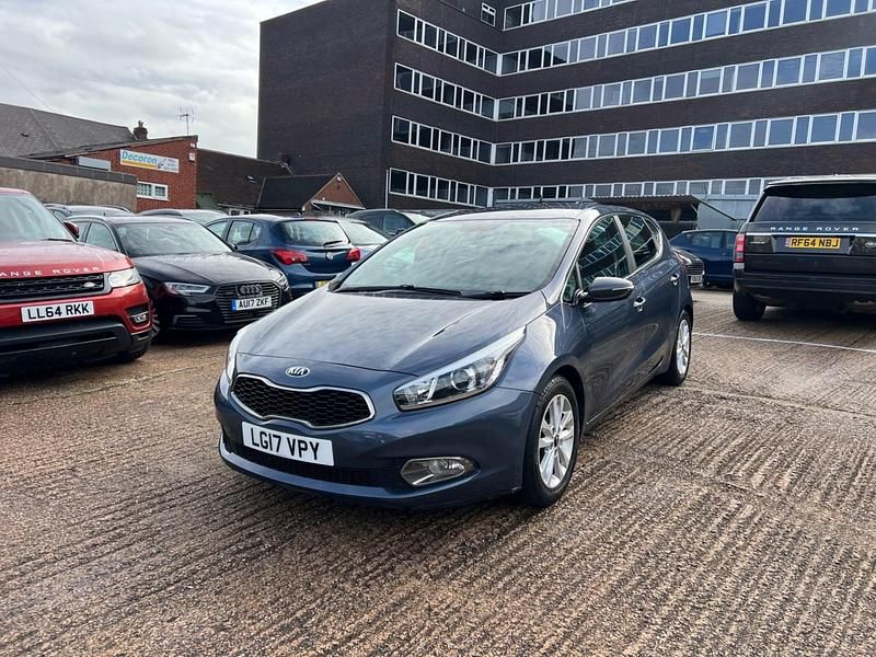 Blue Used 2017 Kia Ceed 2 Hatchback | £6,495 (Super price) - Image 1/4