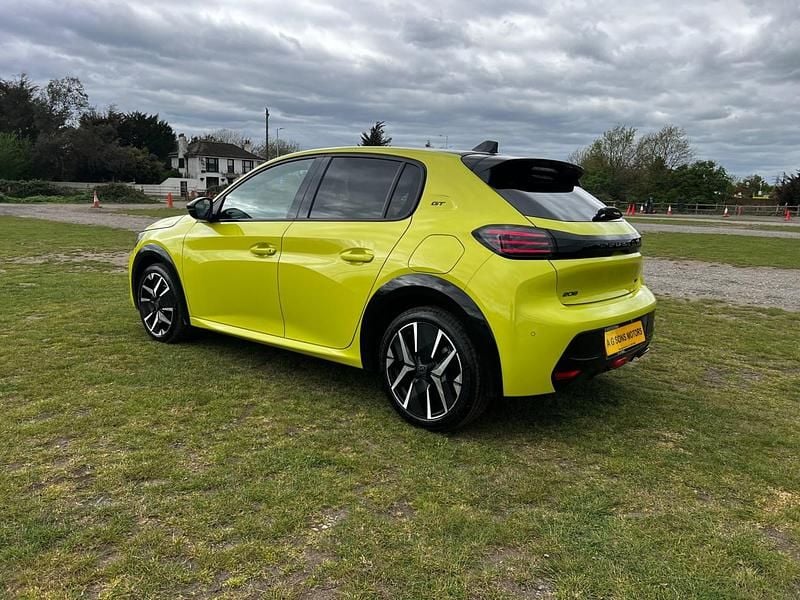 Used Peugeot 208 GTi 100 HP (73 kW) 2025 Yellow Hatchback