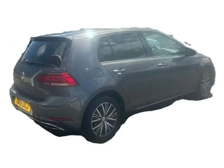 Second-hand VW Golf VII SE 115 CP (84 kW) 2018 Gri Hatchback