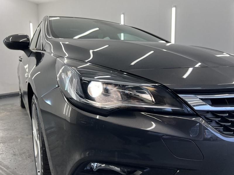 Used Vauxhall Astra SRi 105 HP (77 kW) 2016 Grey Hatchback