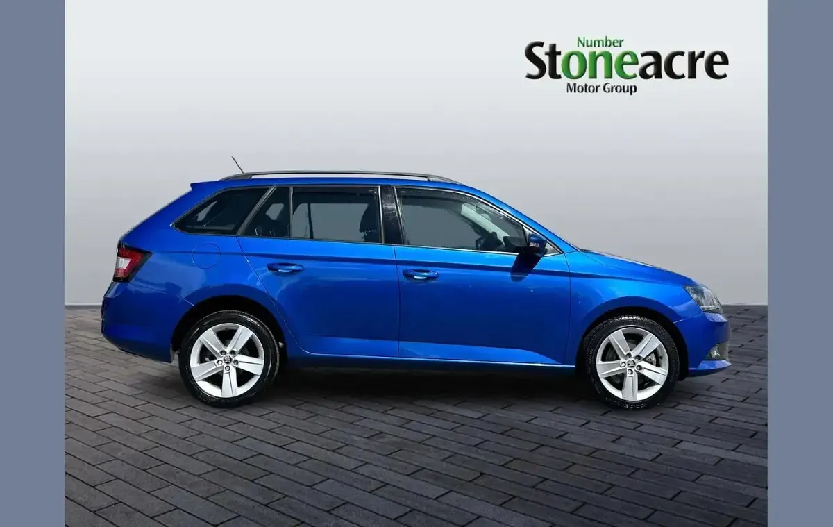 Used Skoda Fabia SE L 108 HP (79 kW) 2017 Blue Estate