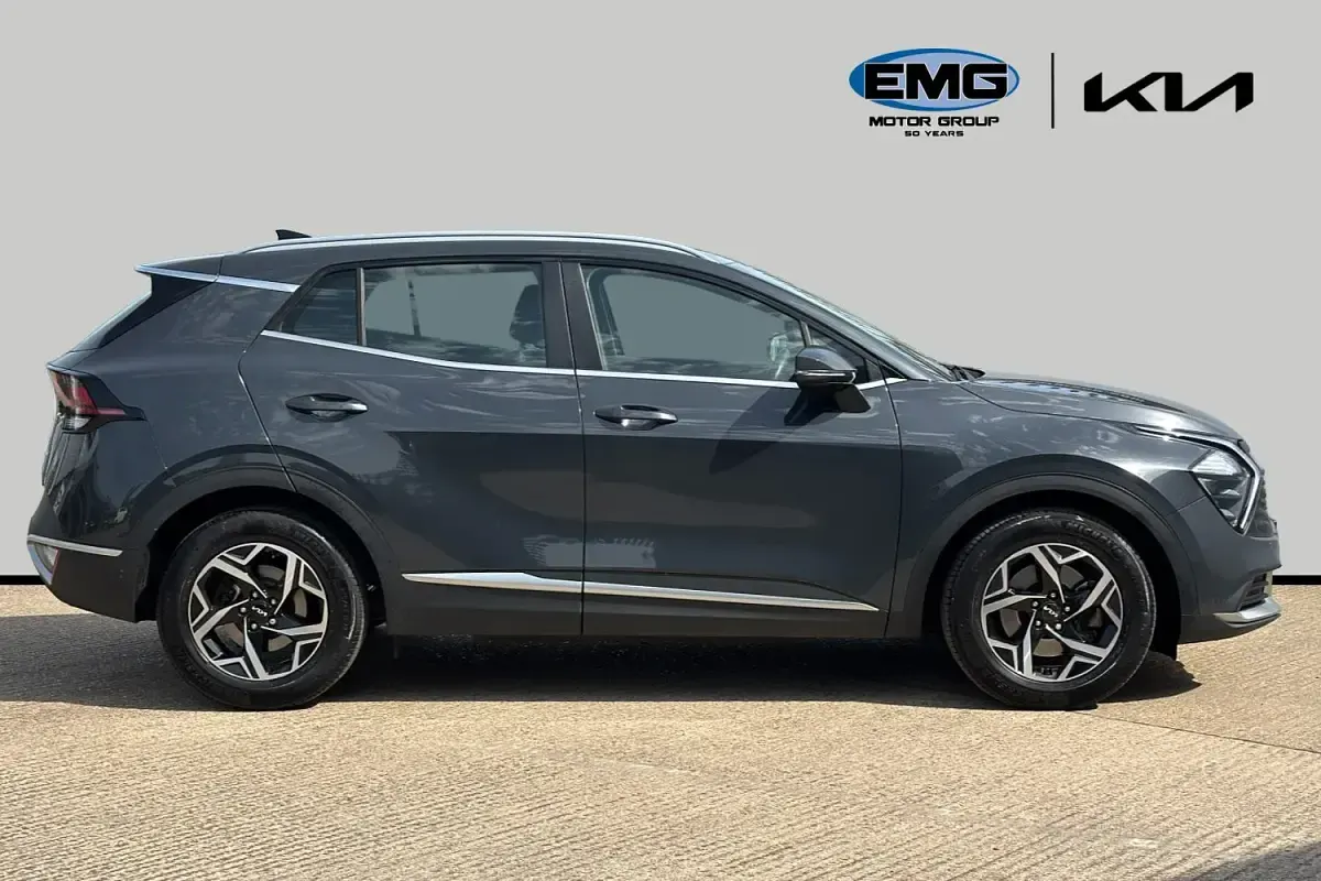 Usado Kia Sportage 148 HP (108 kW) 2024 Cinzento SUV