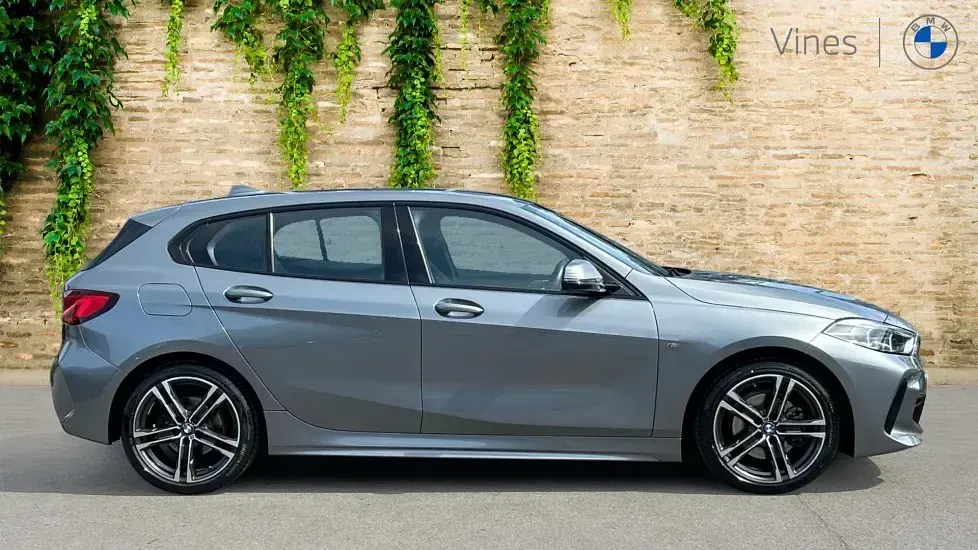 Used BMW 118 M Sport 134 HP (98 kW) 2022 Grey Hatchback