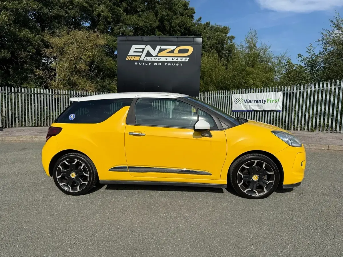 Used Citroën DS3 155 HP (114 kW) 2013 Yellow Hatchback