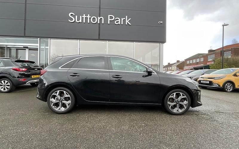 Used Kia Ceed 120 HP (88 kW) 2021 Hatchback