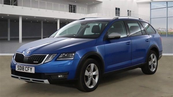 Blue Used 2018 Skoda Octavia Estate | £12,450 (Good price) - Image 1/1
