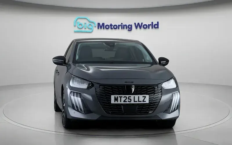 Used Peugeot 208 Allure 101 HP (74 kW) 2025 Grey Hatchback