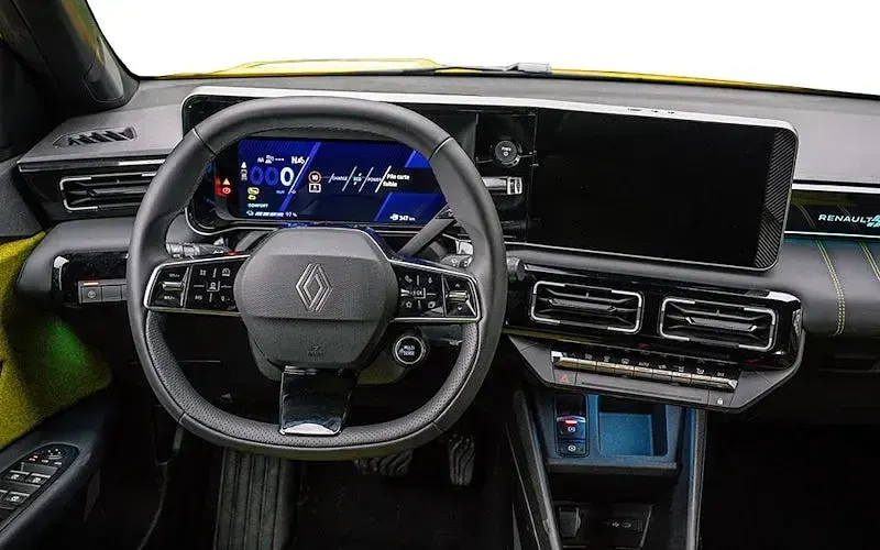New Renault 5 E-Tech Iconic 110 kW (150 HP) 2025 Hatchback