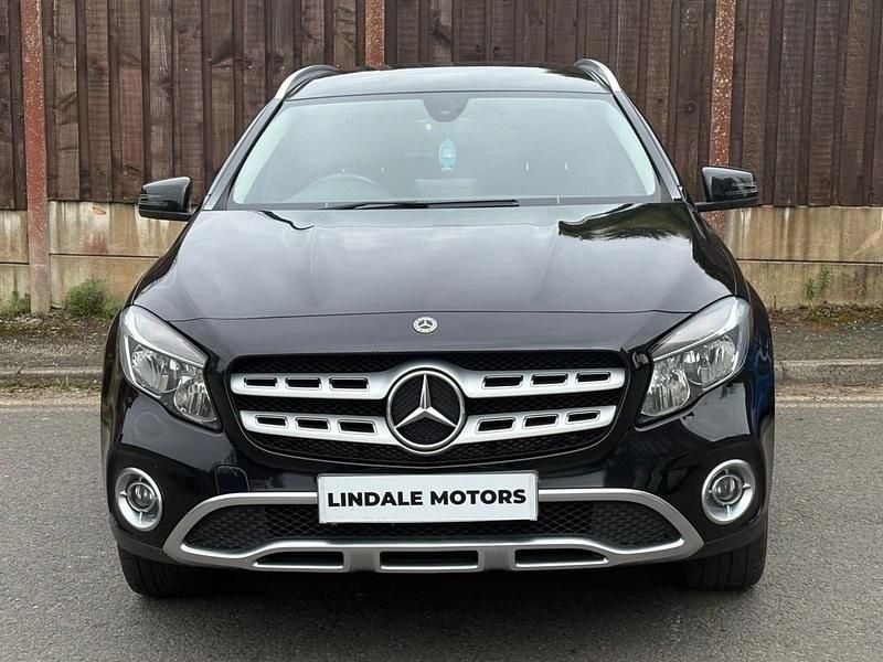 Used Mercedes GLA200 136 HP (100 kW) 2017 Black SUV