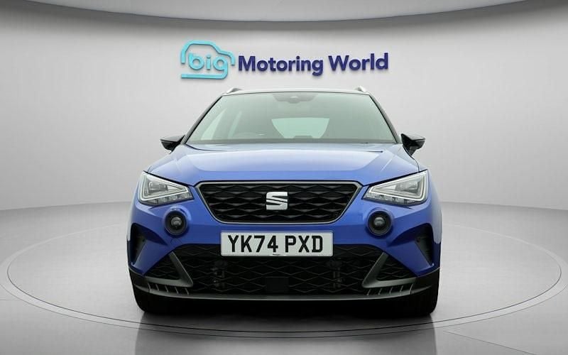 Used Seat Arona FR 116 HP (85 kW) 2024 Blue SUV