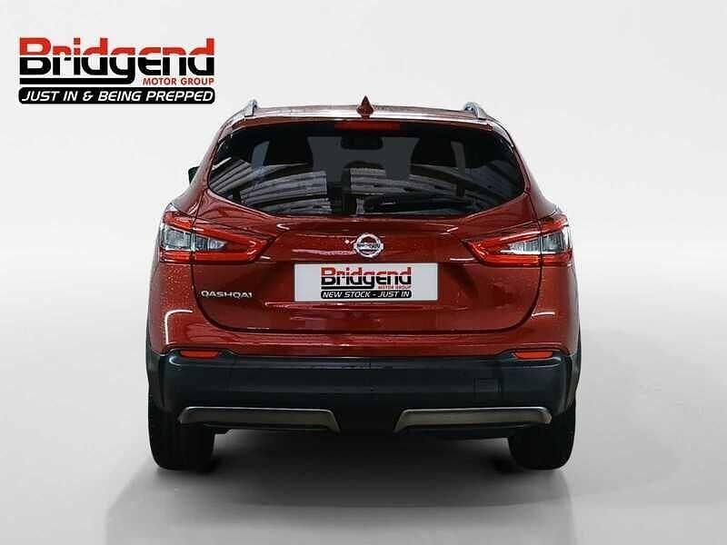Used Nissan Qashqai N-Connecta 2019 Red SUV
