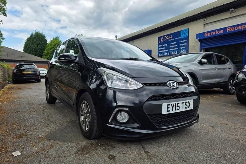 Black Used 2015 Hyundai i10 Premium Hatchback | £5,650 (Fair price) - Image 1/1