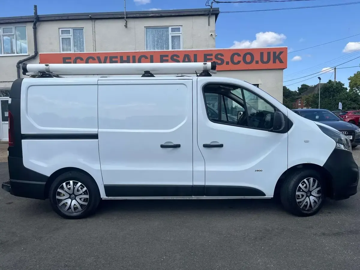 Used Vauxhall Vivaro S 2018 White