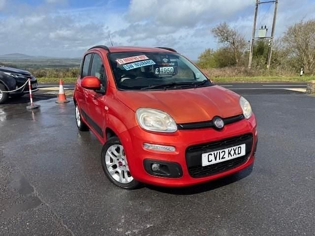 Used Fiat Panda Lounge 85 HP (62 kW) 2012 Red Hatchback