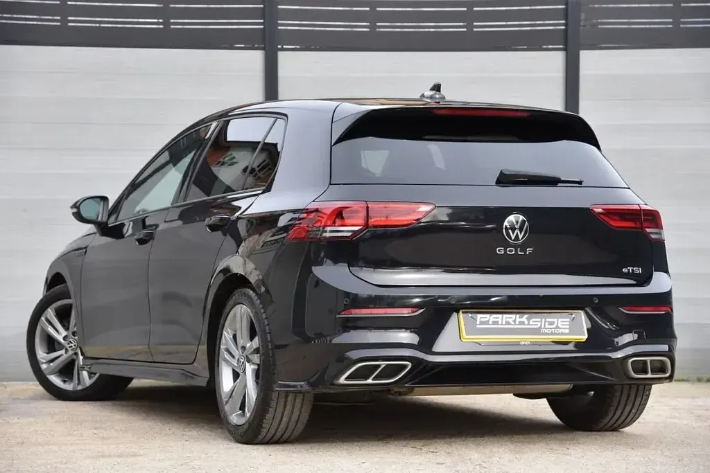Usado VW Golf VII R-line 150 HP (110 kW) 2021 Preto Citadino