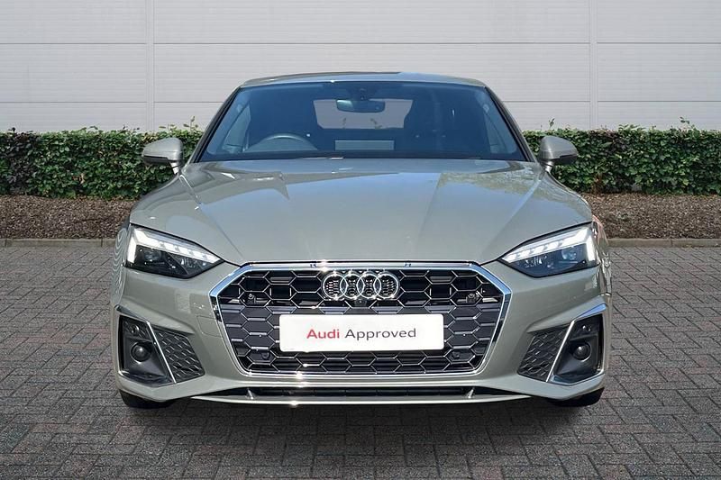 Używany Audi A5 S-Line 147 KM (108 kW) 2023 Szary Coupe