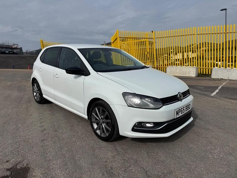 Used VW Polo Design 2015 White Hatchback