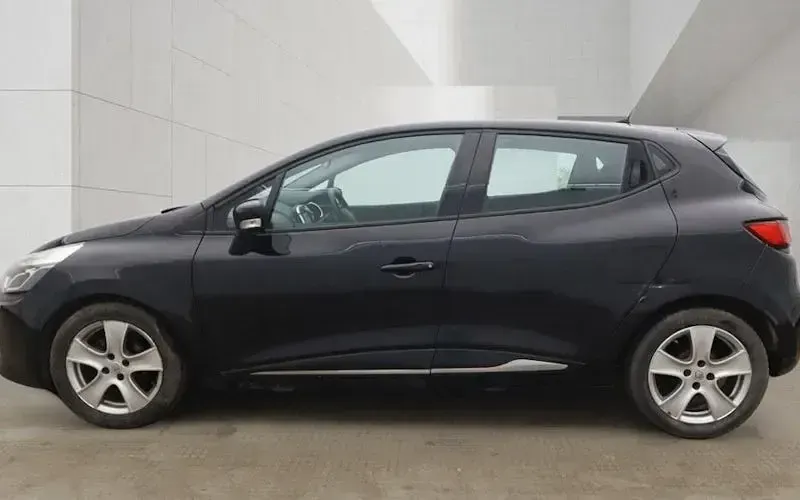 Used Renault Clio Dynamique 73 HP (53 kW) 2014 Black Hatchback