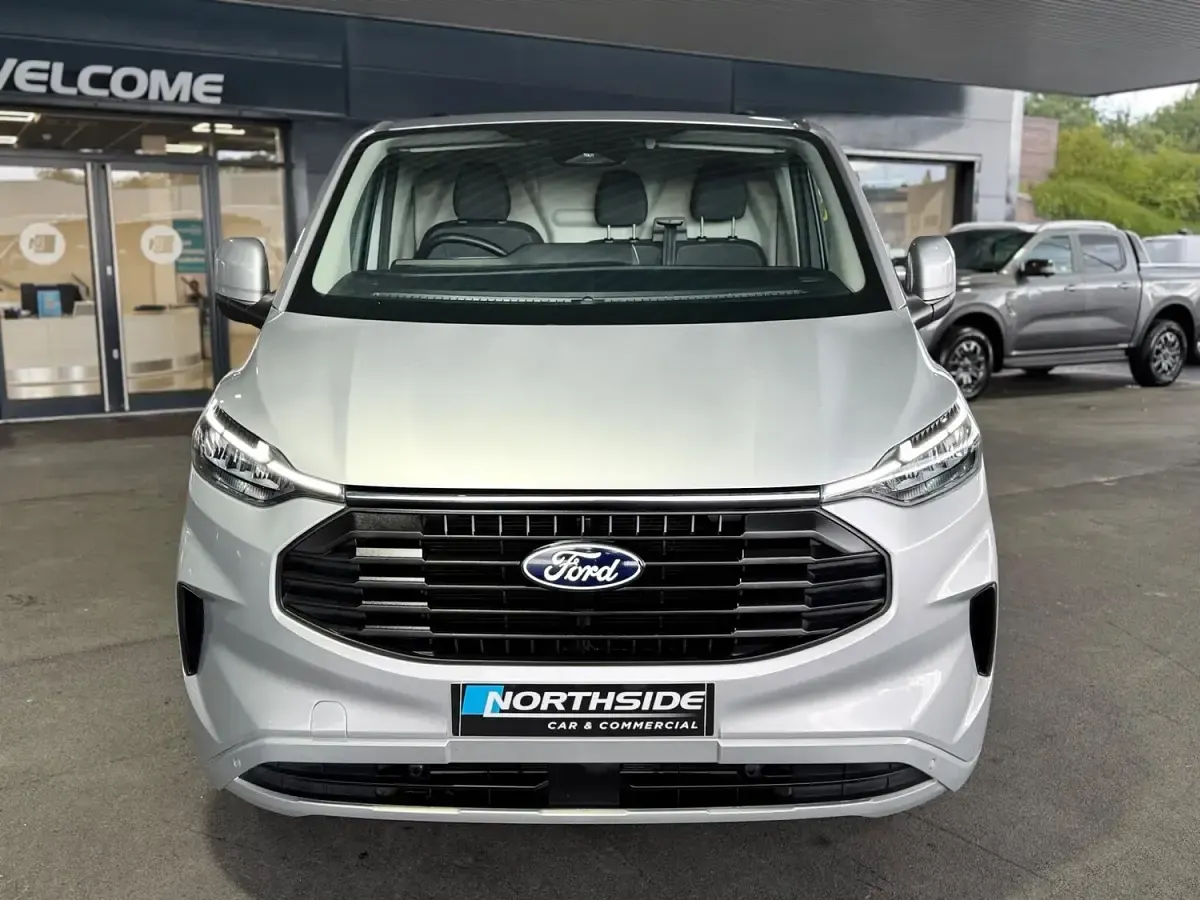 Used Ford Transit Custom Limited 136 HP (100 kW) 2024 Silver Van