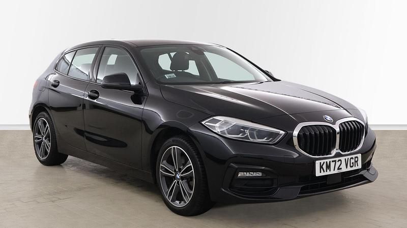 Used BMW 118 Sport Line 134 HP (98 kW) 2022 Black Hatchback