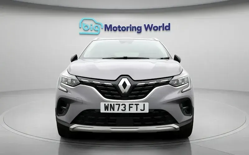 Used Renault Captur Techno 145 HP (106 kW) 2023 Grey SUV