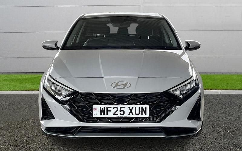 Used Hyundai i20 Premium 101 HP (74 kW) 2025 Grey Hatchback