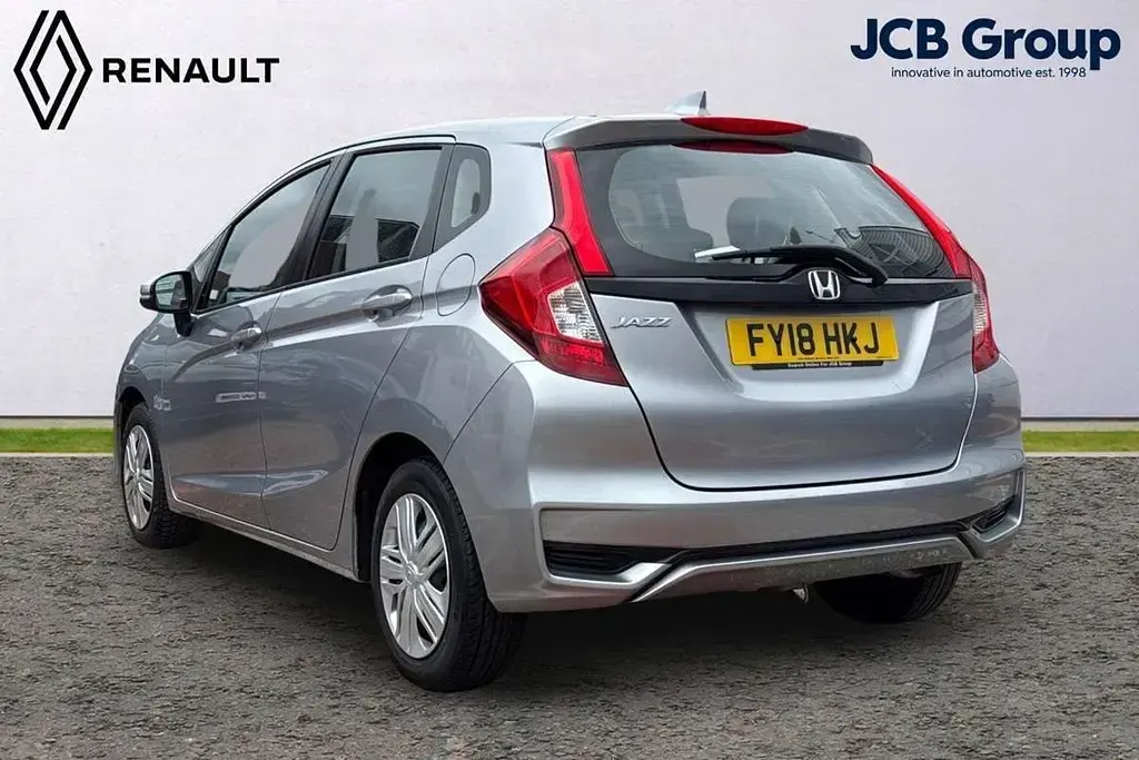 Used Honda Jazz S 102 HP (75 kW) 2018 Silver Hatchback