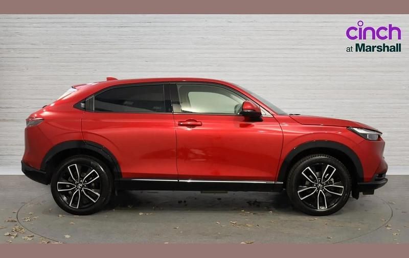 Used Honda HR-V Advance 128 HP (94 kW) 2023 Red SUV