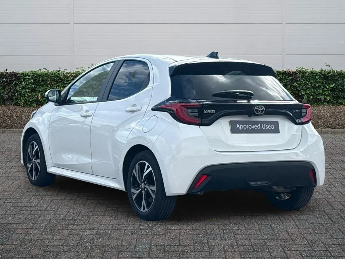 New Toyota Yaris Design 2025 White Hatchback