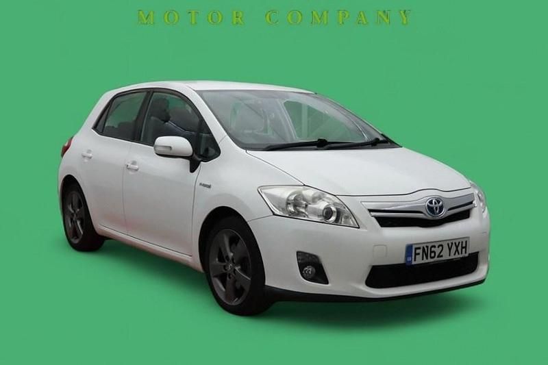 Used 2012 Toyota Auris Hybrid | £7,995 (Fair price) - Image 1/1