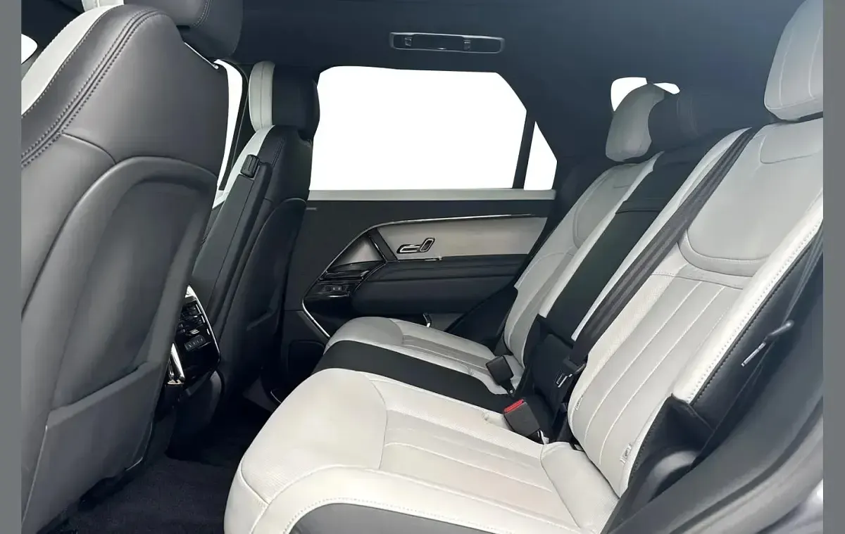 Used Land Rover Range Rover Sport SE Dynamic 296 HP (217 kW) 2024 Grey SUV