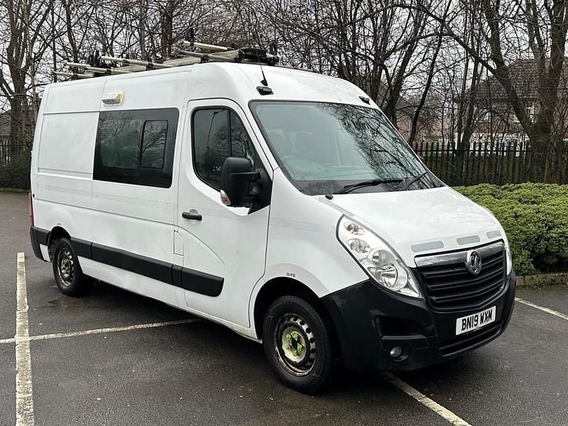 Used Vauxhall Movano 130 HP (95 kW) 2019 White MPV