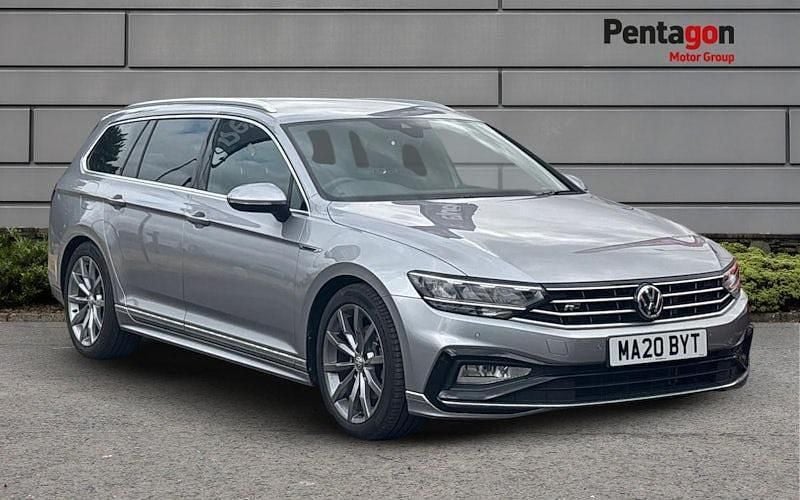 Used 2024 VW Passat R-line Estate | £20,900 (Good price) - Image 1/4
