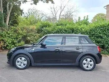 Used Mini Cooper Classic 136 HP (100 kW) 2020 Black Hatchback
