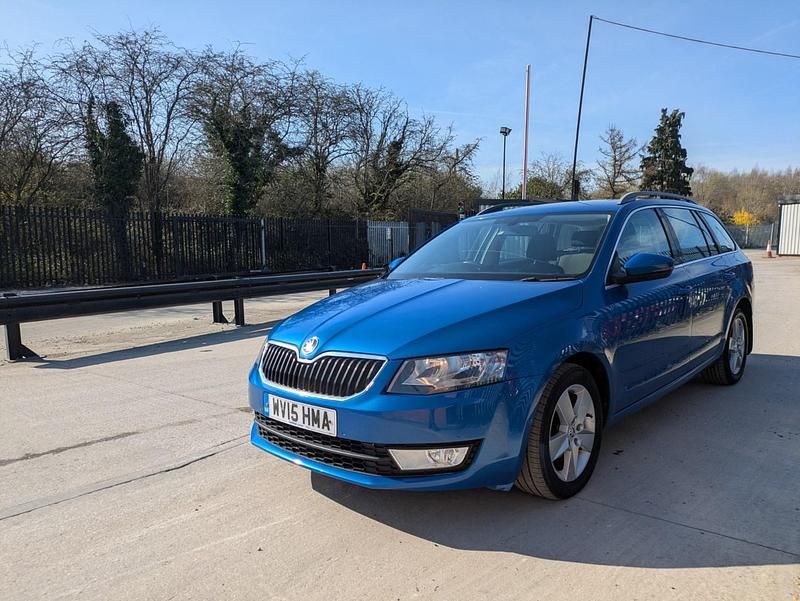 Used Skoda Octavia Business Line 110 HP (80 kW) 2015 Blue Hatchback
