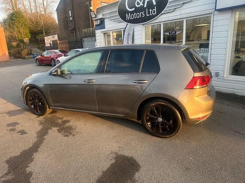 Used VW Golf VII SE 105 HP (77 kW) 2013 Grey Hatchback