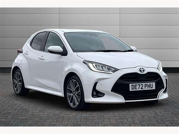 Used 2022 Toyota Yaris Hatchback | £19,325 (A bit pricey) - Image 1/3