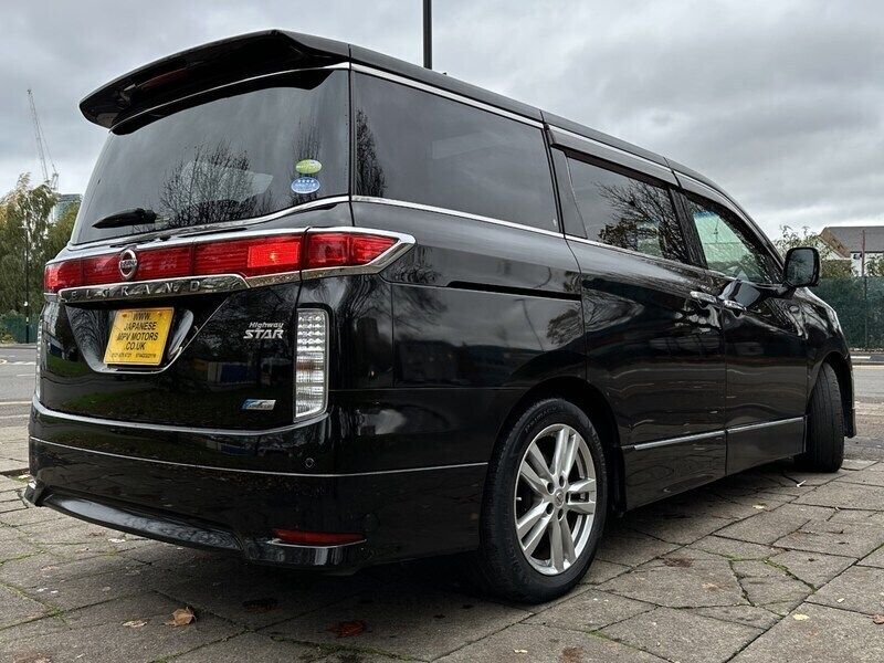 Used Nissan Elgrand 2010 Black MPV