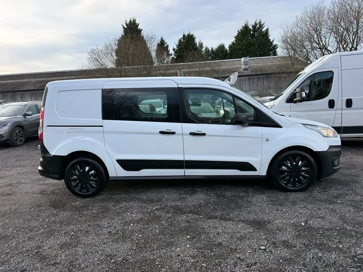 Used Ford Transit Connect 100 HP (73 kW) 2019 White MPV