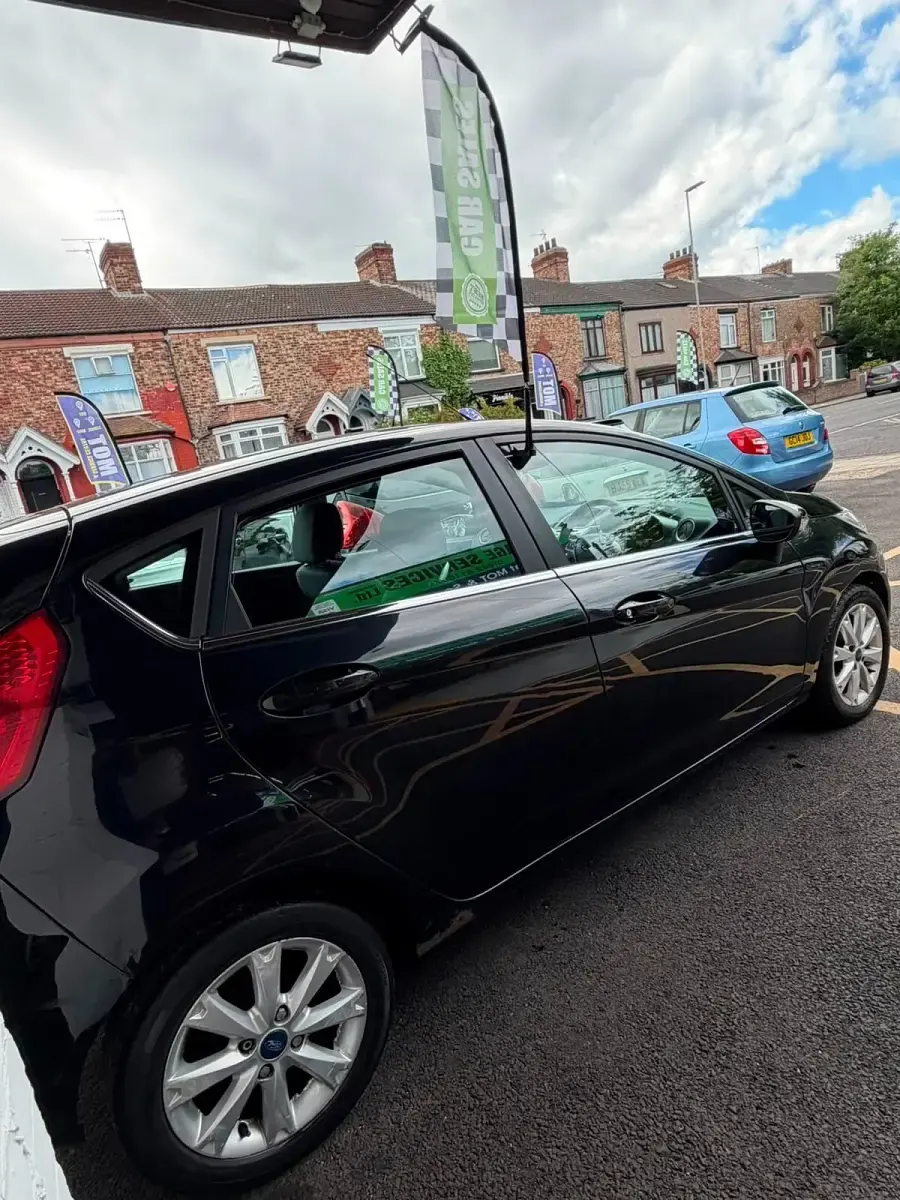 Used Ford Fiesta Zetec 2011 Black Hatchback