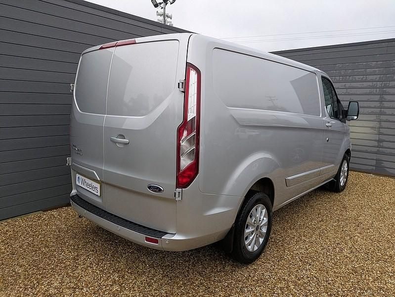 Used Ford Transit Custom Limited 130 HP (95 kW) 2021 Silver Van