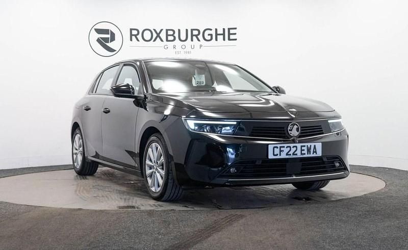 Black Used 2022 Vauxhall Astra Design Edition Hatchback | £11,490 (Fair price) - Image 1/4