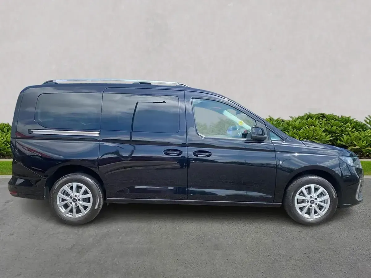 Used Ford Tourneo Connect Titanium 122 HP (89 kW) 2024 Black MPV